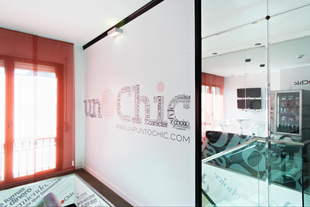 Hostal Un Punto Chic-Joaquin Costa Huesca Exterior foto