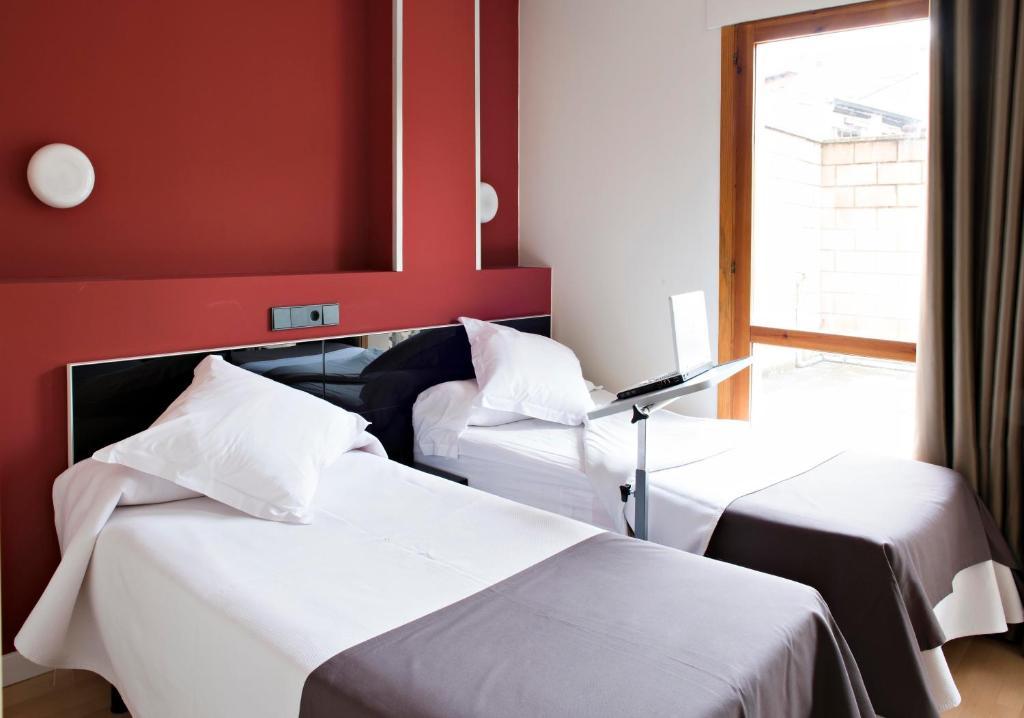 Hostal Un Punto Chic-Joaquin Costa Huesca Exterior foto